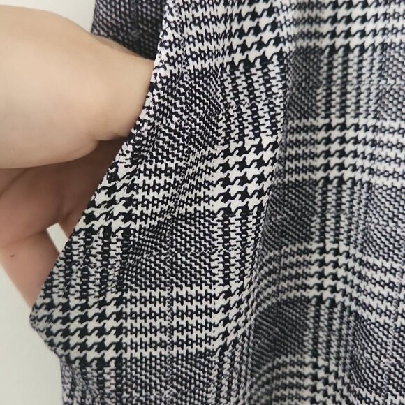 CHARLOTTE RUSSE | pull on pants houndstooth black white plaid sz M - Picture 3 of 5